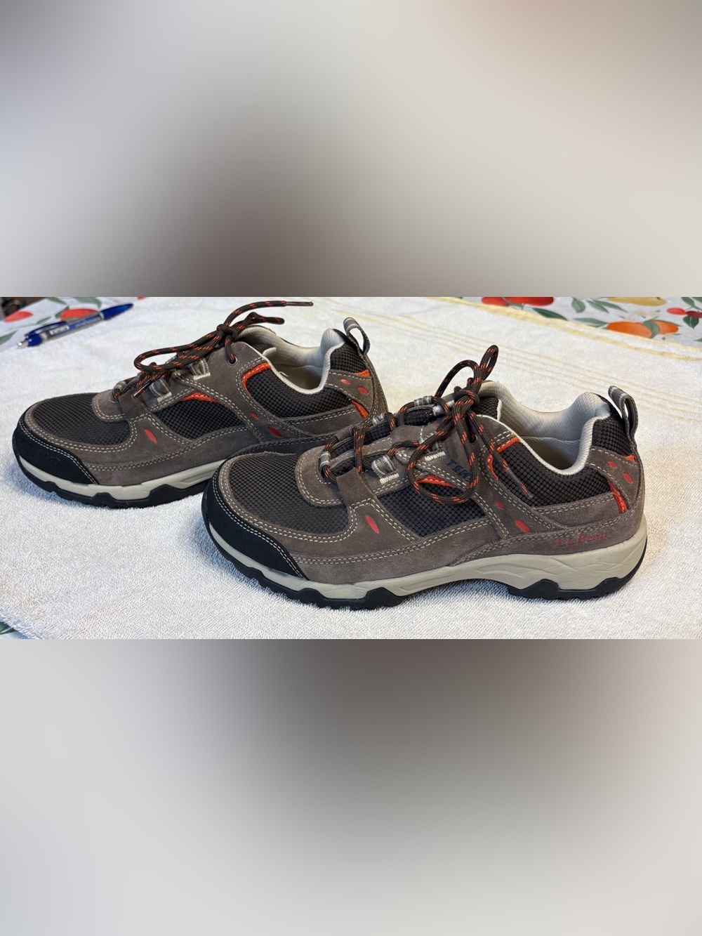 L.L. Bean TEK 2.5 Hiking Shoes
Women’s size 8 - Picture 3 of 6